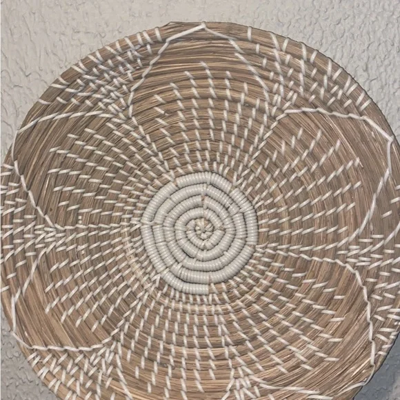 9 baskets for wall decor. - Picture 3 of 10